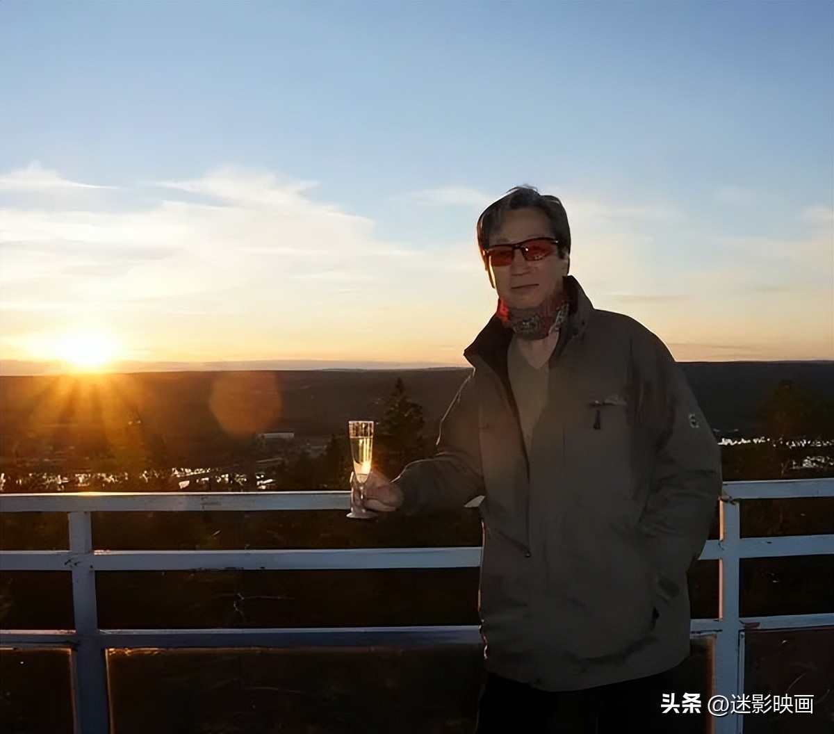 37年前的邪典片,王祖贤颠覆出演,删减才能播,录像厅时代噩梦