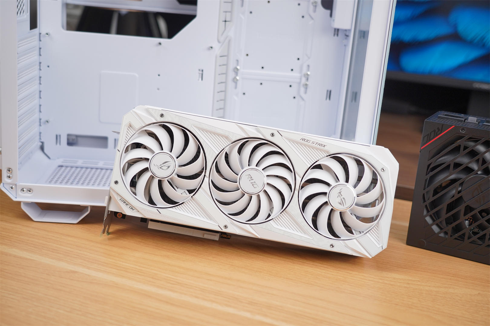 rogz690-a吹雪ddr4,rogz690吹雪d5