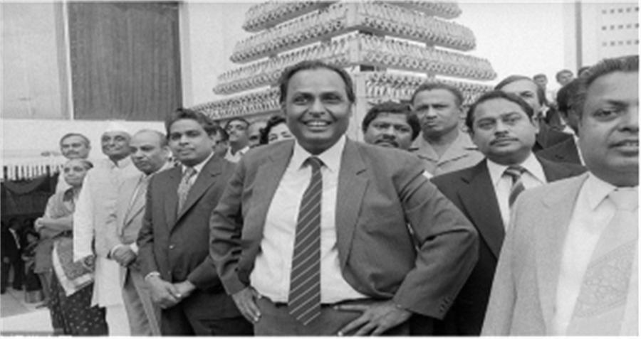 印度首富手机壳价值三亿,印度首富家的房子