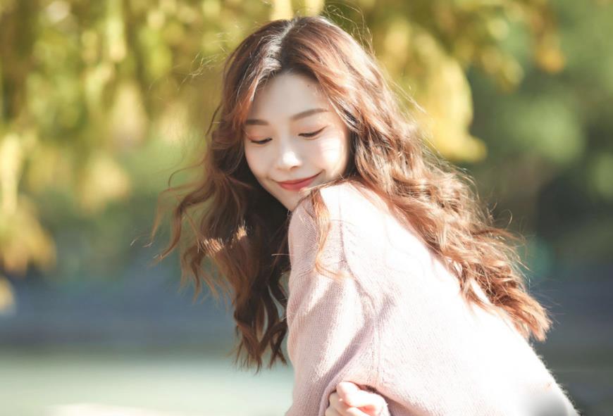 女生说肚子痛如何回复暖她一整天,女生说肚子疼应该怎么回复