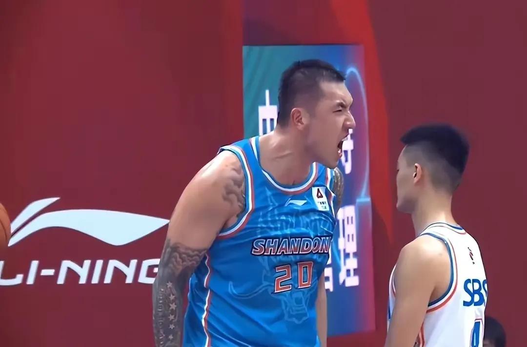 山东男篮王晗打刘冠岑,王晗山东男篮战胜辽宁赛后采访