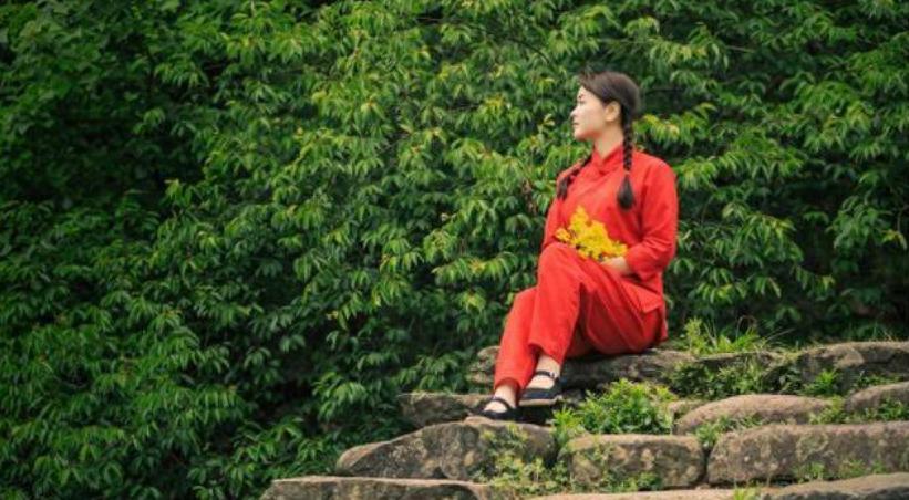 没有工作的老人怎么领退休金,有退休金和没有退休金老人的区别