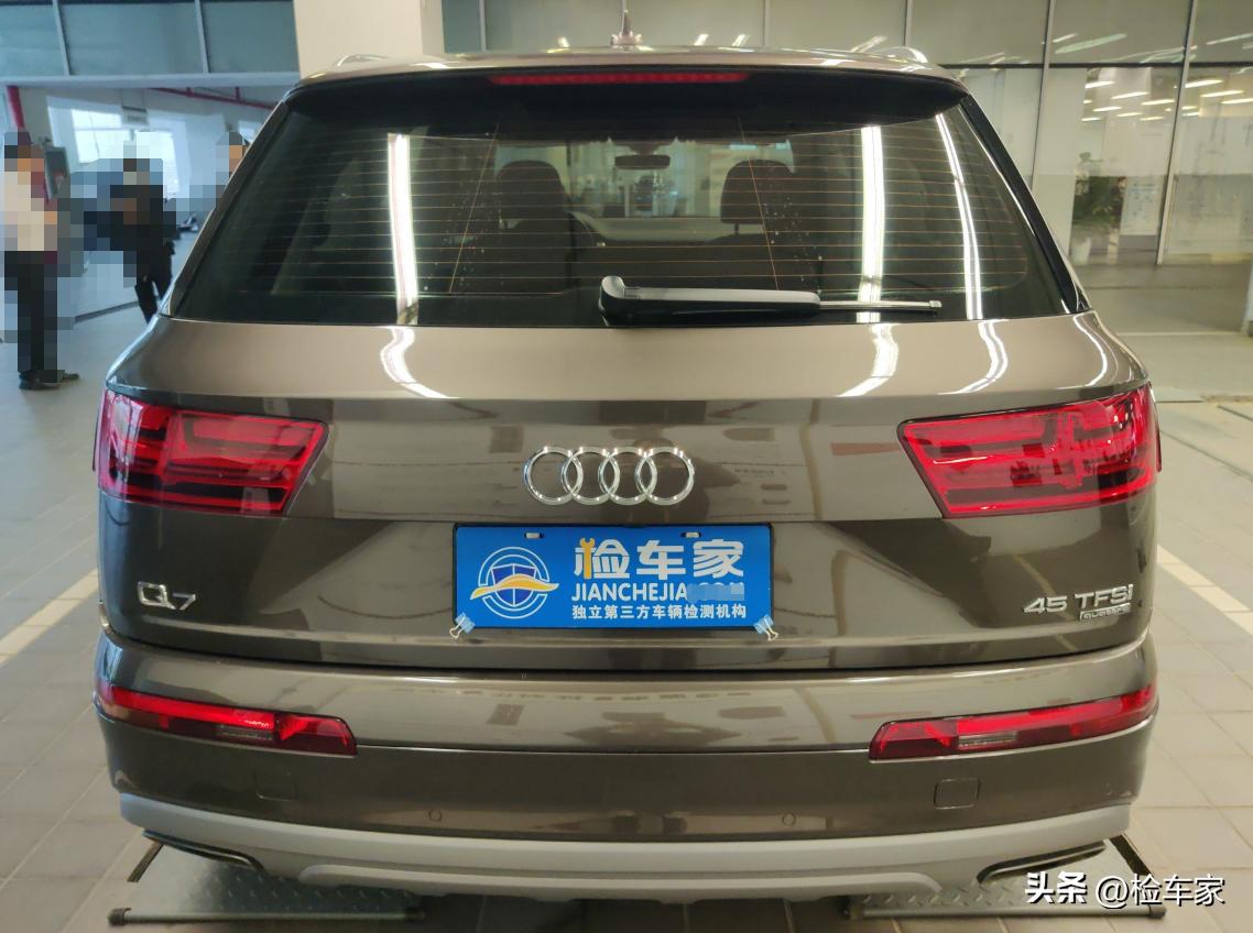 曾经的奥迪q7加价,奥迪q72022款55tfsi运动型落地价