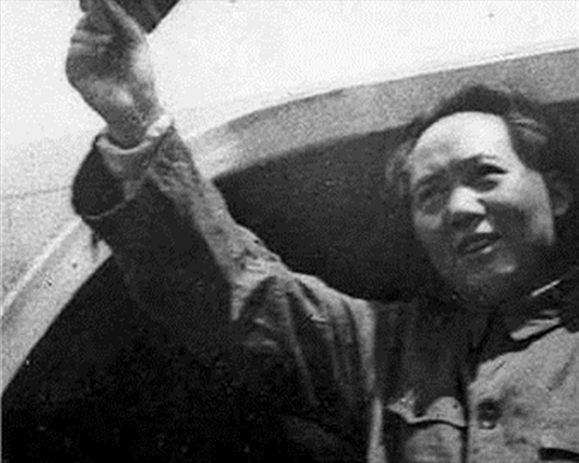 蒋介石晚年想和平回归，毛主席承诺：你儿子可以当台湾省长！