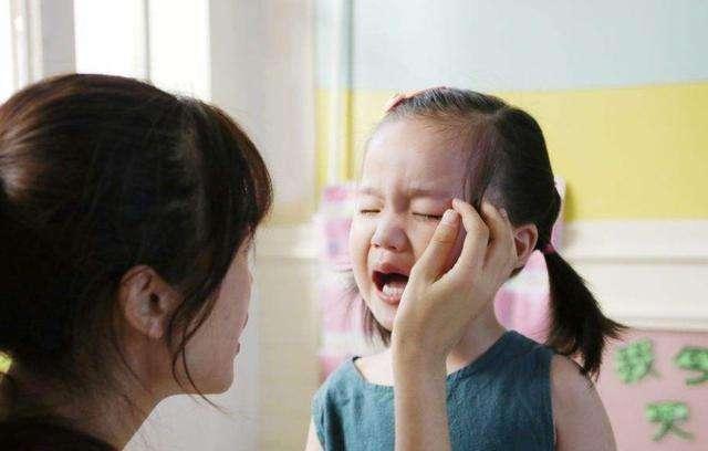 上幼儿园哭闹家长该怎么做,宝宝不爱去幼儿园每天哭闹怎么办