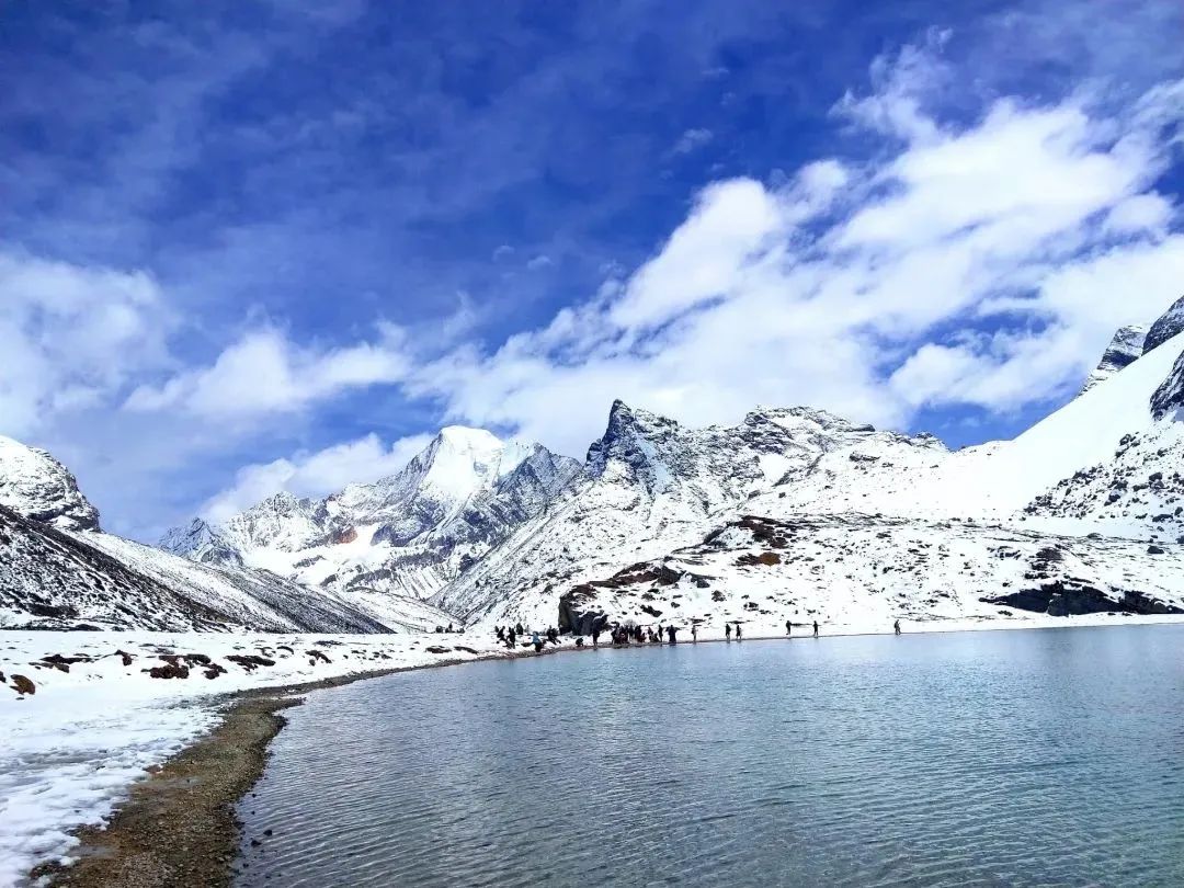 兰州到稻城亚丁5天自驾详细攻略,香格里拉到稻城亚丁自驾最新攻略