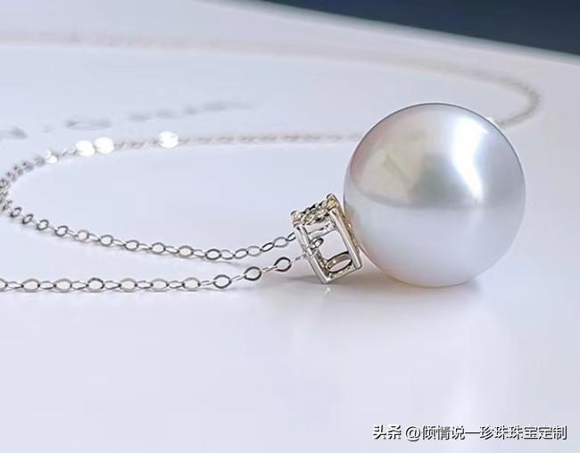 一件可以传承的珠宝！毫不费力地展现了女神的柔美和自信