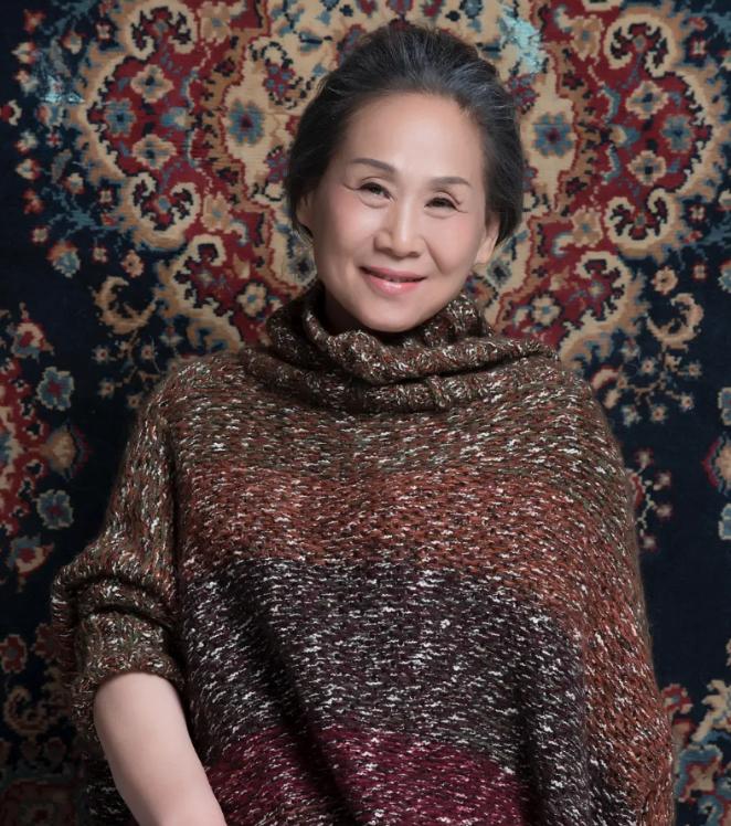 苇青演疯老太太,老太太演员苇青