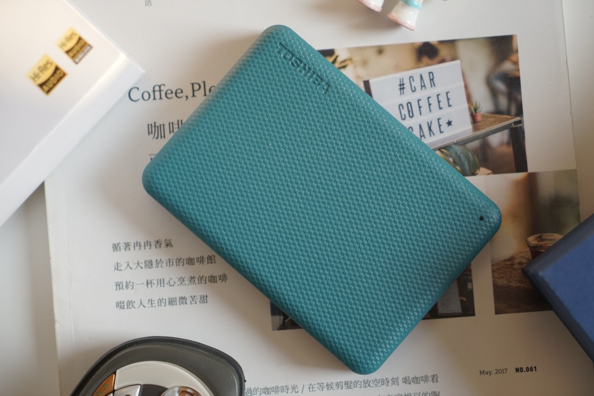 东芝v10移动硬盘评测,东芝移动硬盘a3和v10哪个好