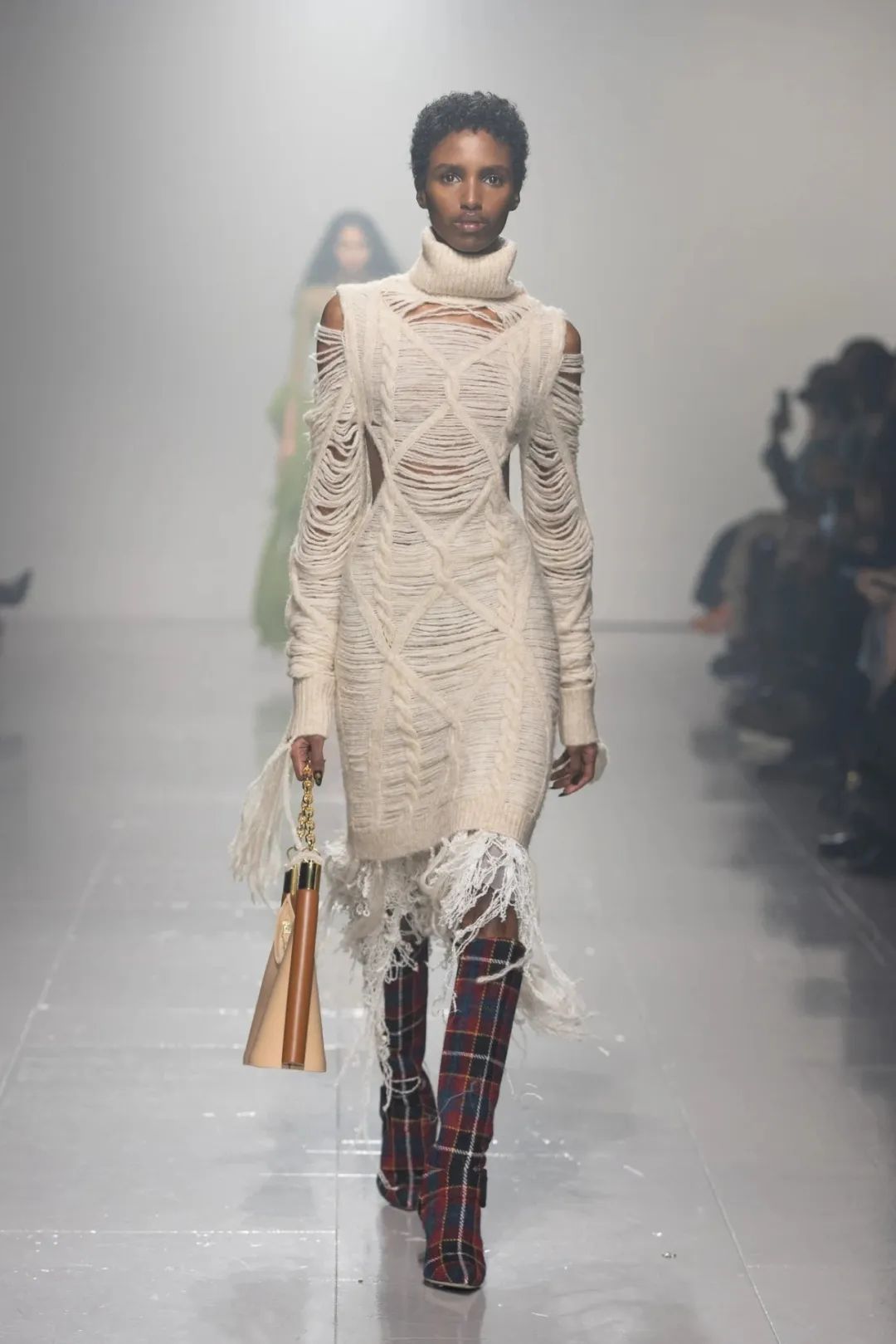 2022春夏伦敦时装周解读,2023伦敦时装周全部图片