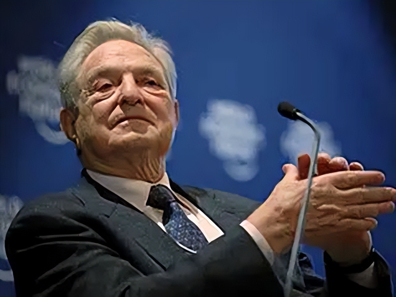 21年后索罗斯二次败北，捏20万空单欲做空香港，遭闷杀后损失24亿