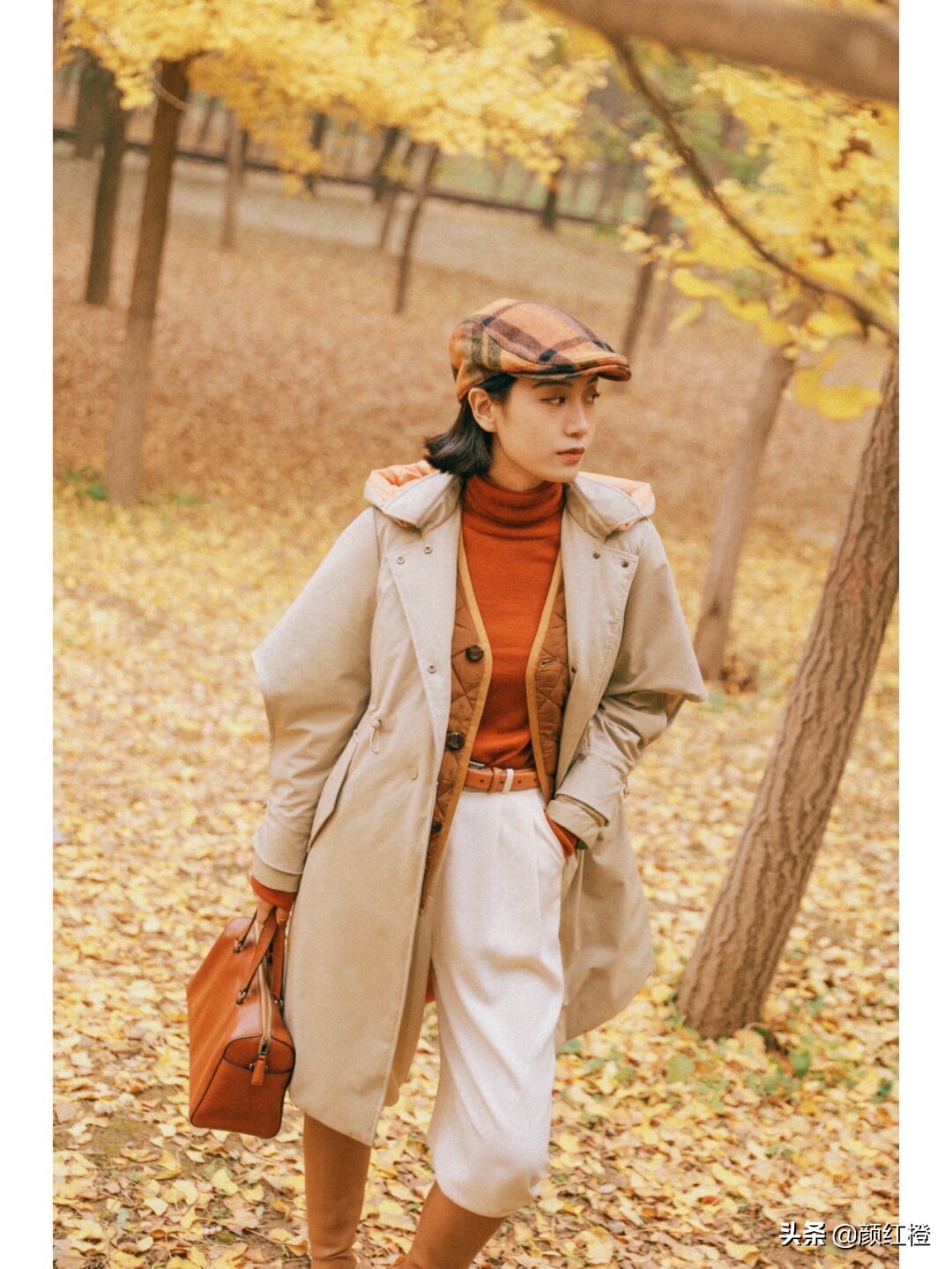 羽绒马甲什么时候穿怎么搭配好看,今冬最火大衣穿法太时髦高级了