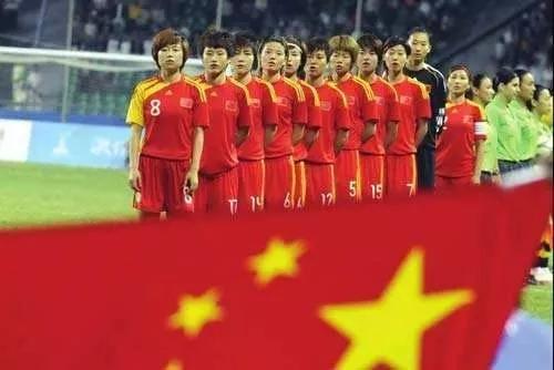 足球中国新年,春节中国足球vs泰国1比3