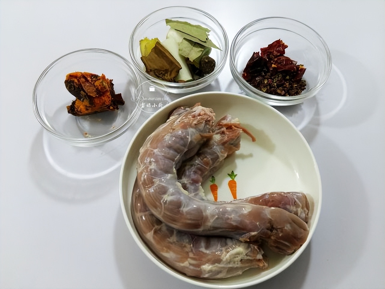 鸭脖淋巴吃多了有什么危害,鸭脖淋巴结有毒吗