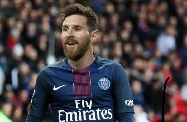 卡瓦尼南美球员,卡瓦尼到底喜欢梅西还是c罗