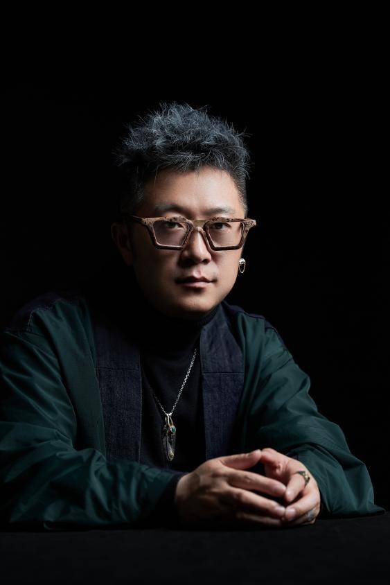 知名设计师李明锋先生荣膺ITALYIIDAAWARD国际影响力设计师大奖