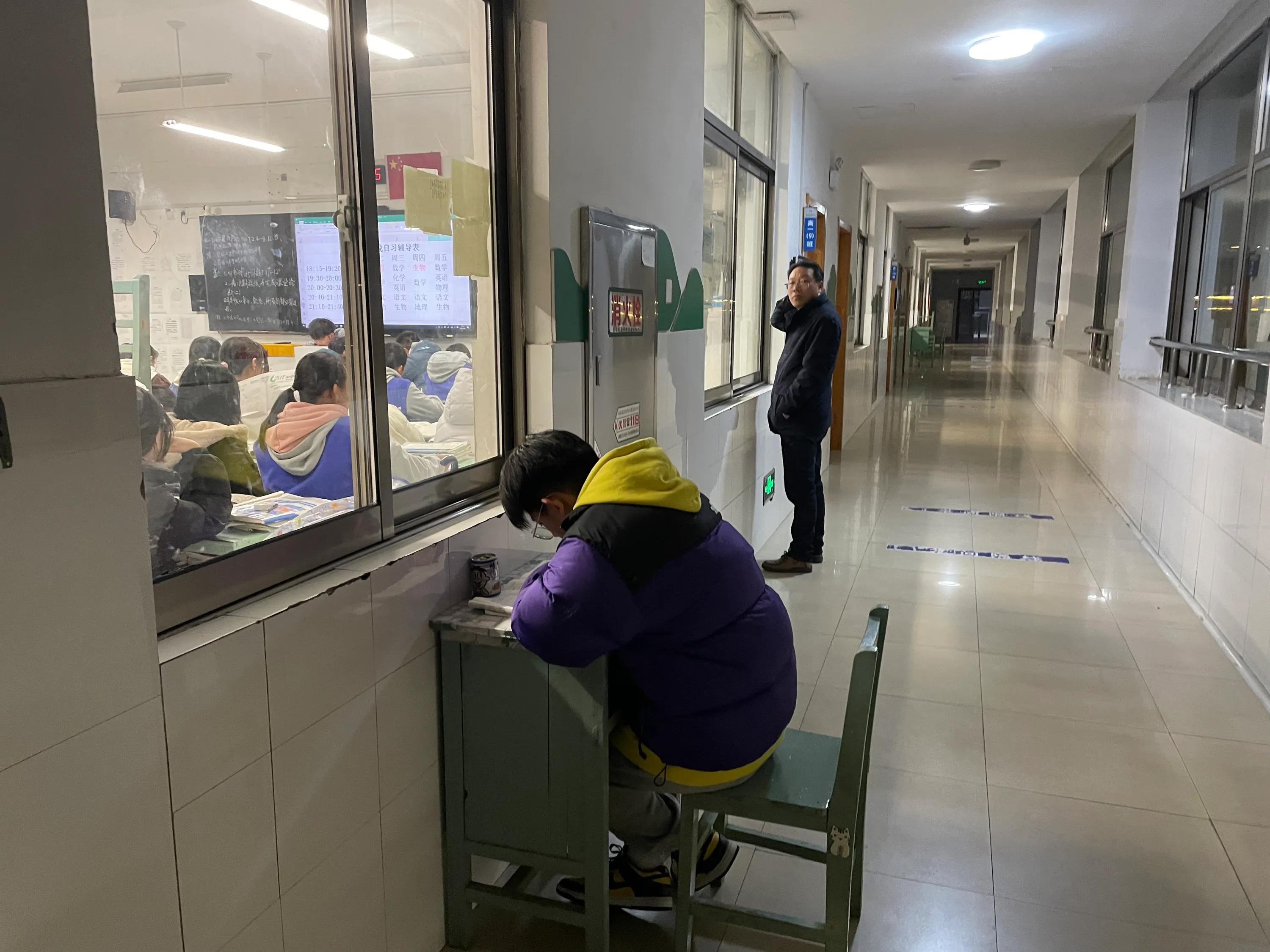 开学第99天：信息通用加物理热门话题巧翻译