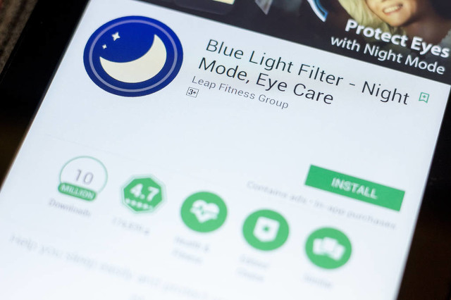 护眼模式和深色模式哪个对眼睛好,护眼模式和深色模式怎么用最好