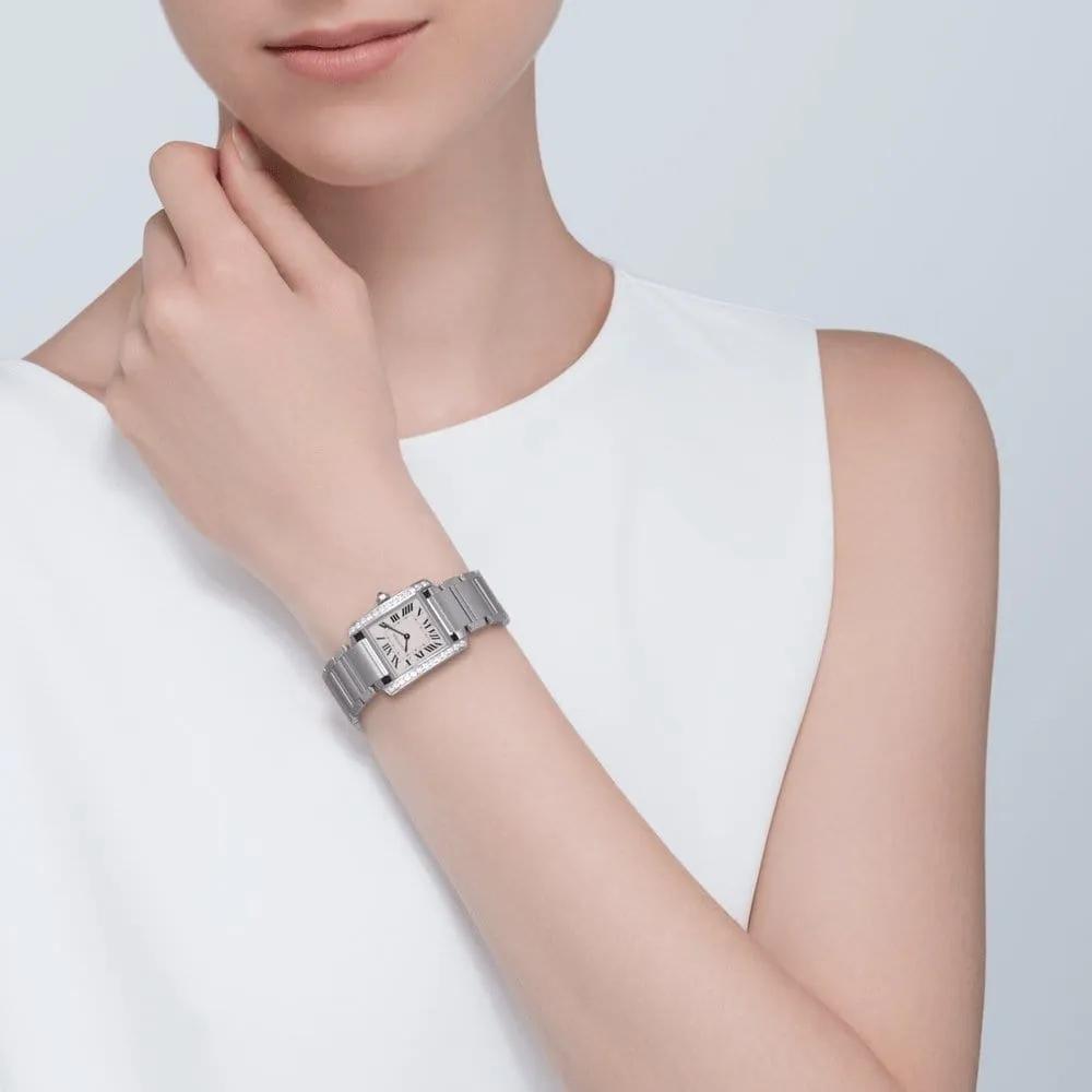 适合女性戴的手表轻奢品牌经典款,比较适合女生的十大名牌手表