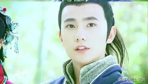 长着兔子脸的男明星有哪些,长得像兔子牙的男明星