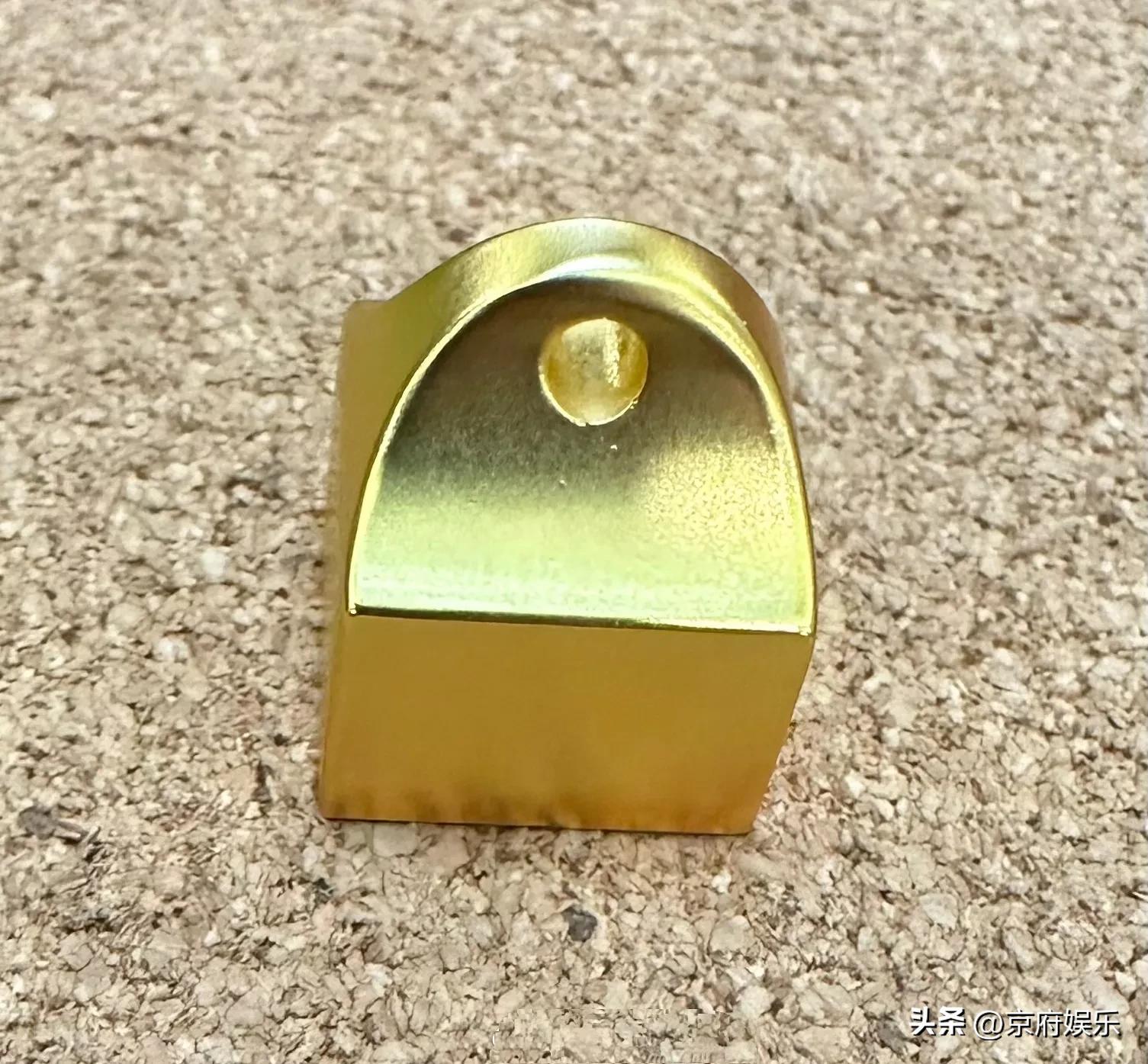 郭德纲收到已故老人礼物信的内容,郭德纲意外收到京剧老人的礼物