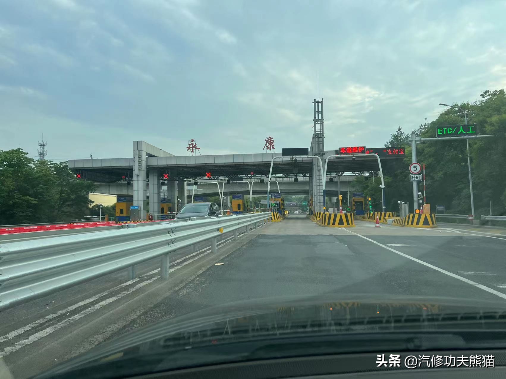 奥迪a6五百块钱,奥迪a65000公里烧一升机油维修