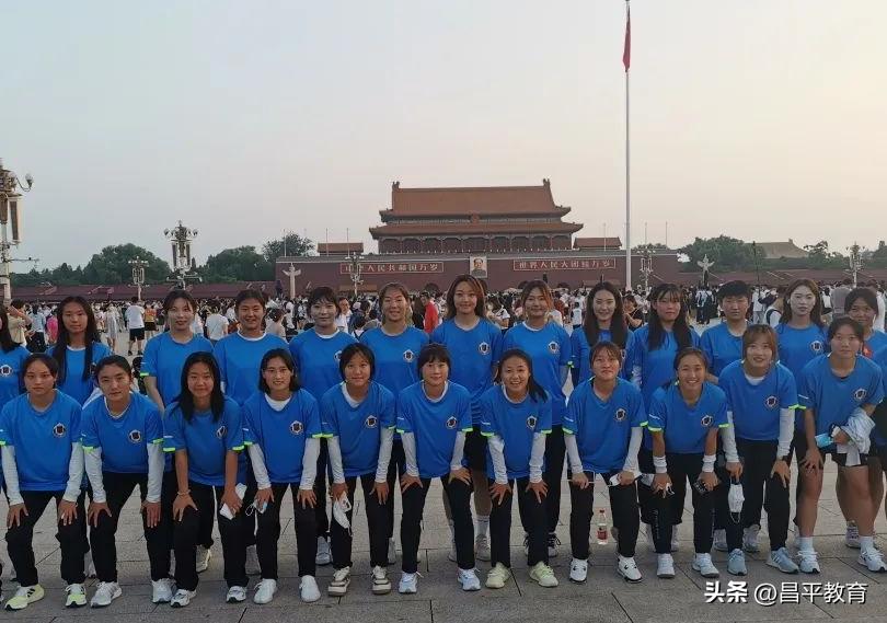 这个暑假,小小足球再叙京蒙情