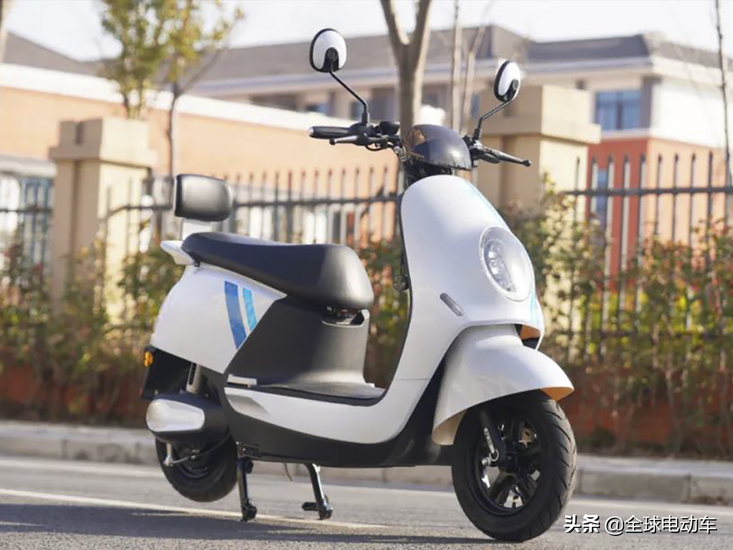 电机是不是48伏60伏72伏通用,48伏电动车显示多少伏