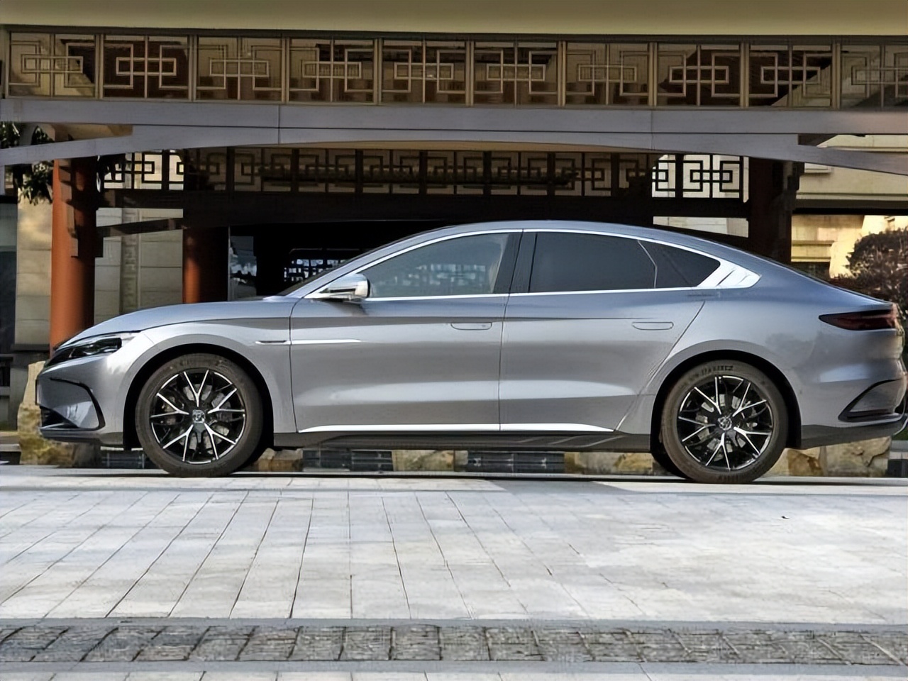 国货之光比亚迪新能源车,买了比亚迪汉dmi的感受