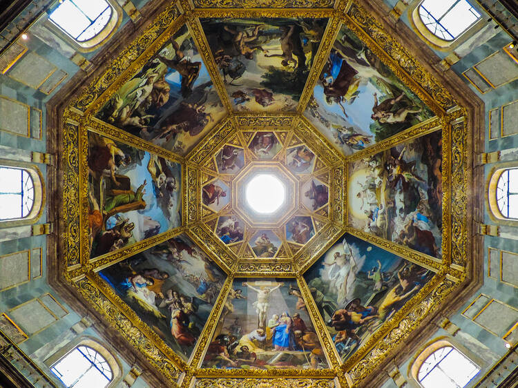 热那亚是哪个国家的首都,哥伦布的港口在哪里