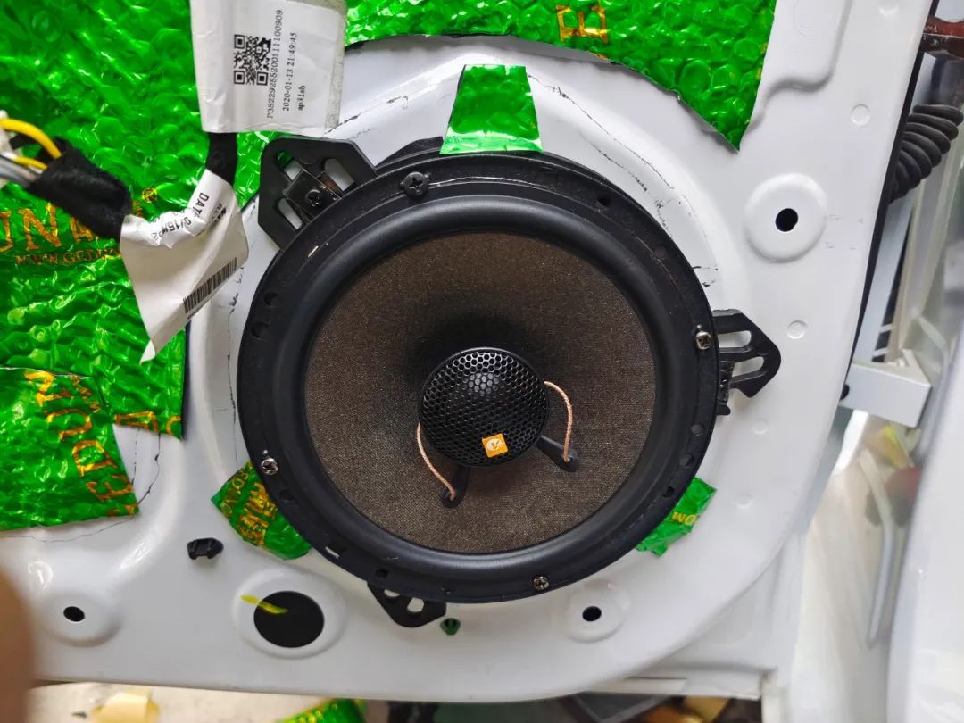 深圳荣威i5汽车音响改装,昆明车载音响改装荣威i5