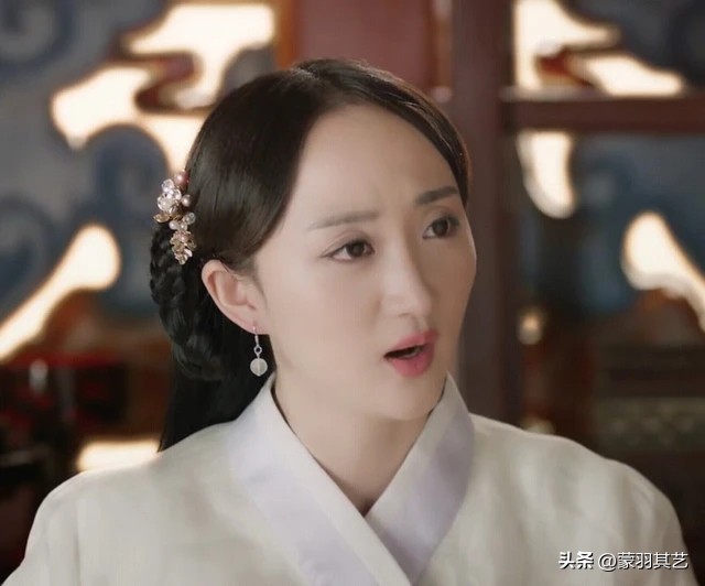 希望有一天，能禁止“整容脸”出镜，满屏硅胶玻尿酸，实在看吐了