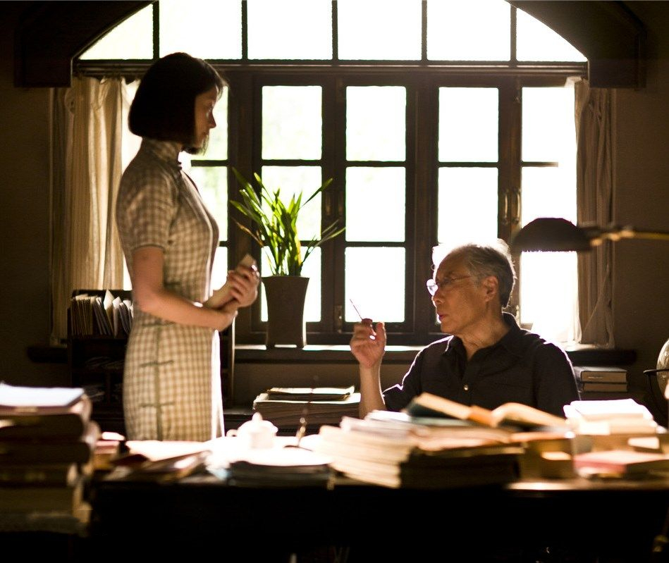 近十年评分最高的10部谍战剧，《对手》第九，《风筝》排第三