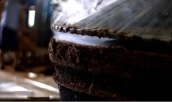 酿白酒设备陷阱,街头低价名酒骗局