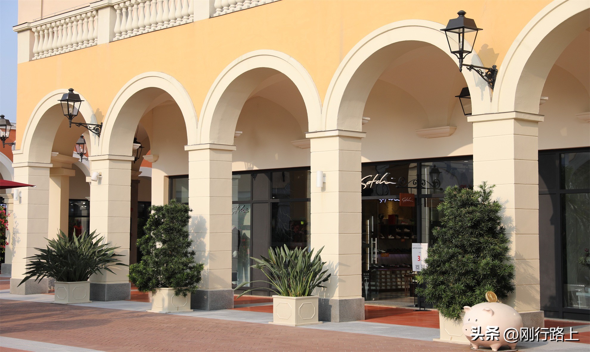 佛山奥莱佛罗伦萨小镇拍照,佛山奥特莱斯佛罗伦萨小镇