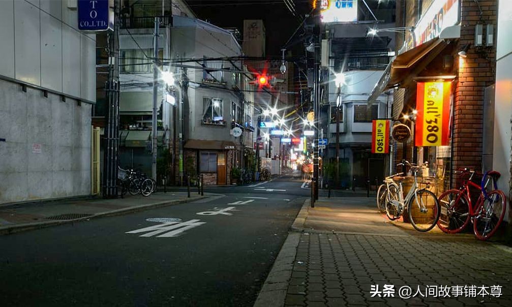 在爱情酒店“带孩子”，年幼的他竟成为我的老师