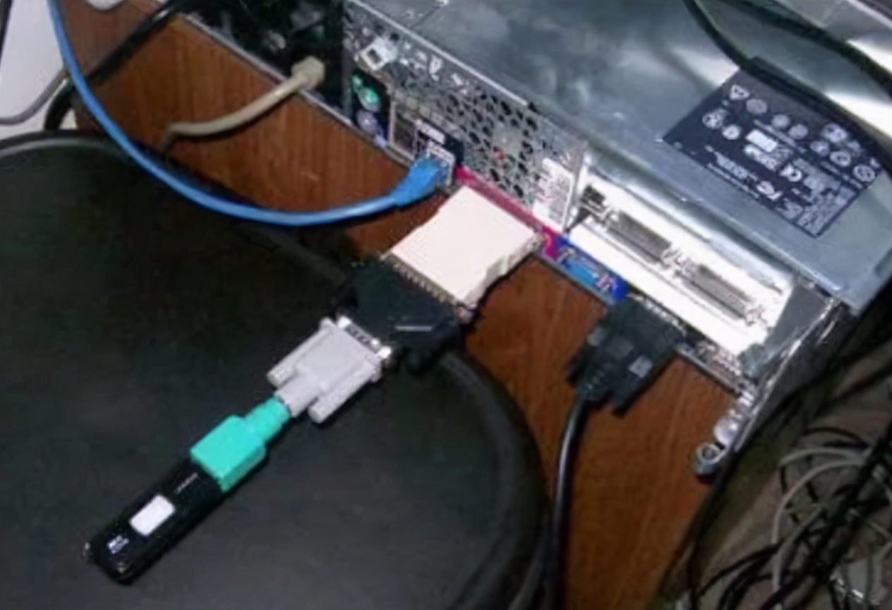 苹果数据线凭什么这么贵,苹果数据线价格怎么相差这么大