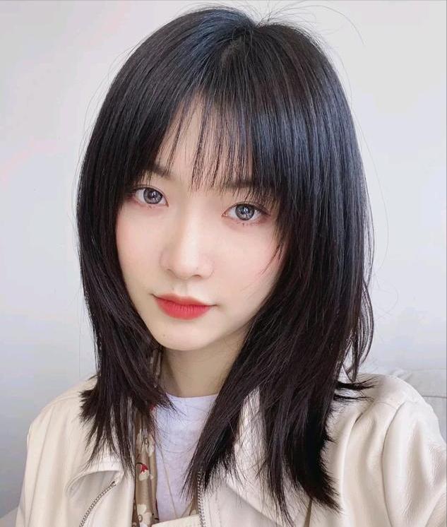 脸尖的女生适合什么发型,脸尖剪怎样的发型好看