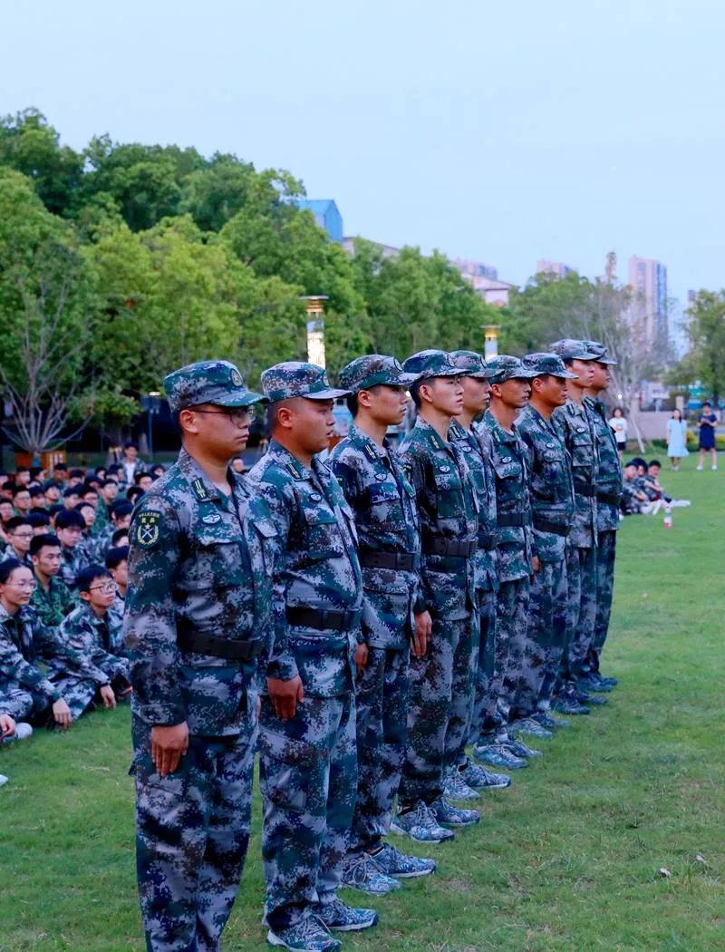 高标准军训,威武霸气的军训