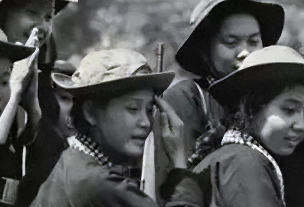 我军歼灭越南女兵的战役,自卫反击战我军战士抓获越南女兵