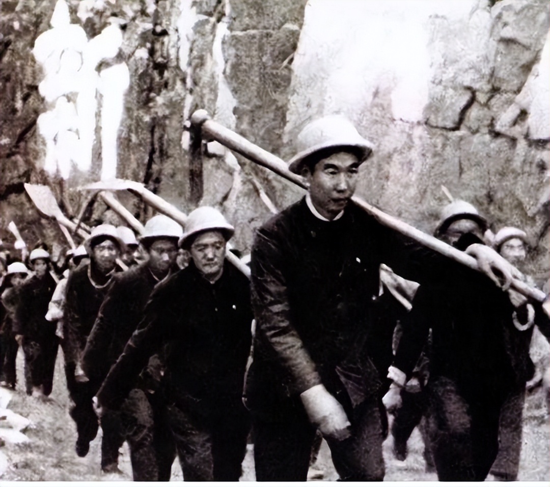 红旗渠的修建削平了1250个山头,红旗渠的修建削平了多少山头