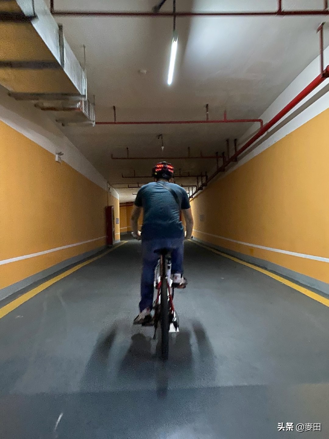 科技感爆棚的未来型头盔,智能头盔helmet