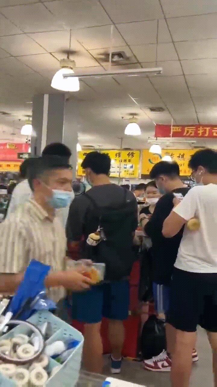 指望不上iPhone14，华强北人苦等一场“翻身战”