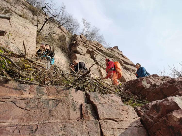 绝壁大梯白云寺,徒步白云寺