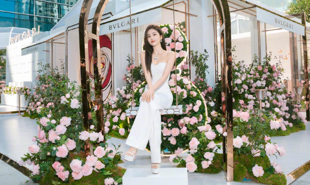 2022年6位超火艺人！有人涨粉百万，有人网红出道，有人唱跳翻红