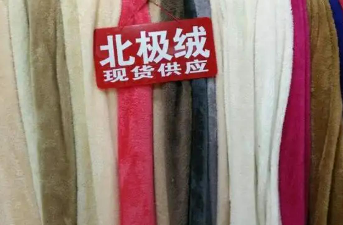 现在为什么品牌服饰这么多假货,8大品牌服装假货
