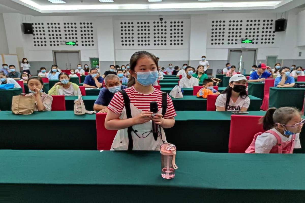 助力双减|郑州科技馆成功举办“人工智能的历史、现在与未来”科普讲座