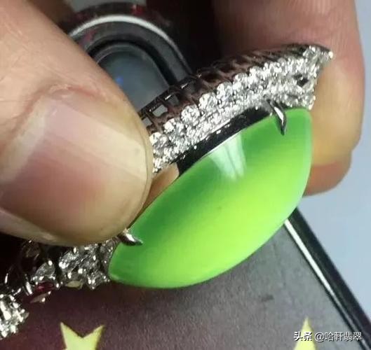 翡翠原石的作假手段你见过几种,翡翠三大造假是哪三种