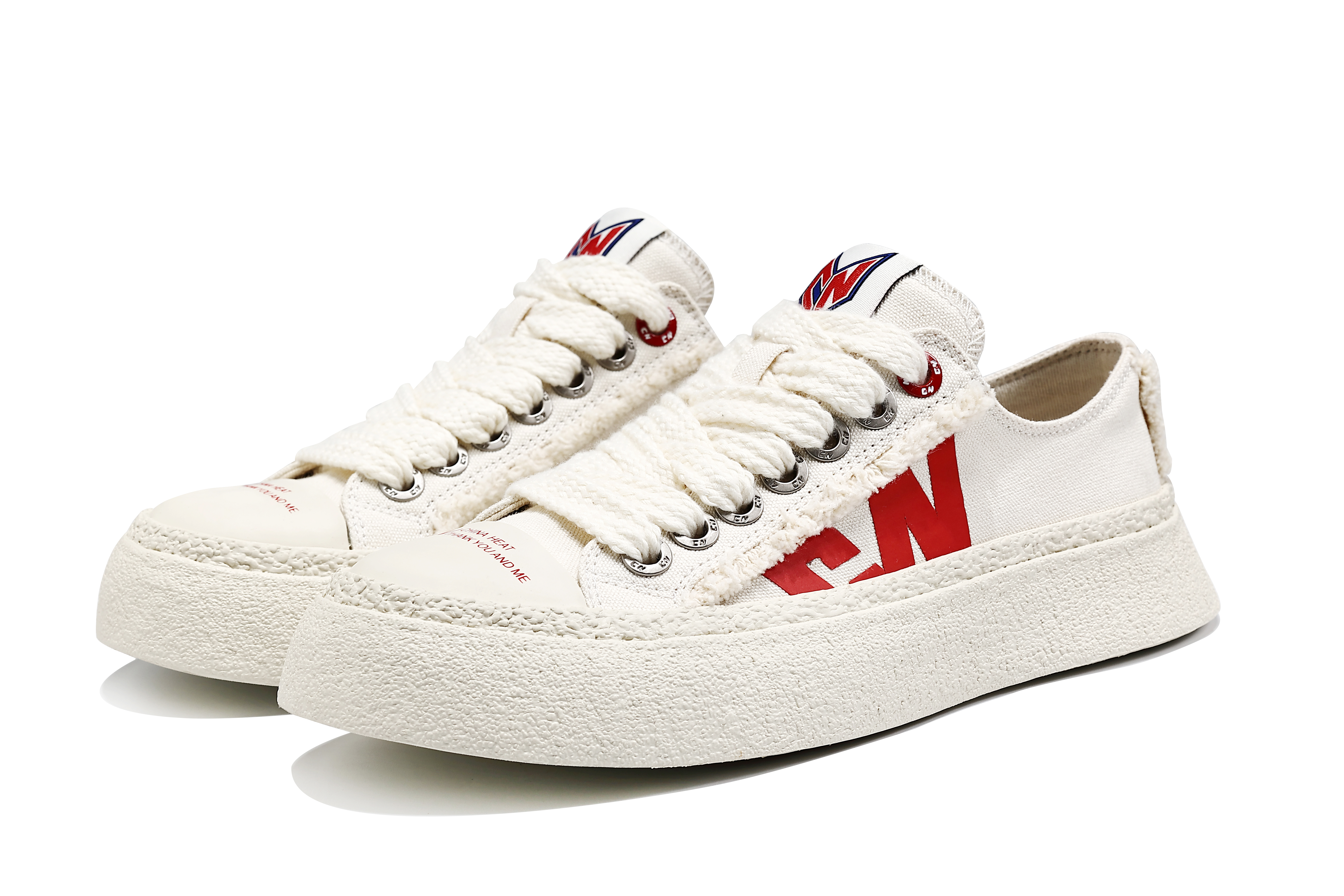 人本和回力高帮帆布鞋哪个好,人本回力环球帆布鞋哪个脚感好