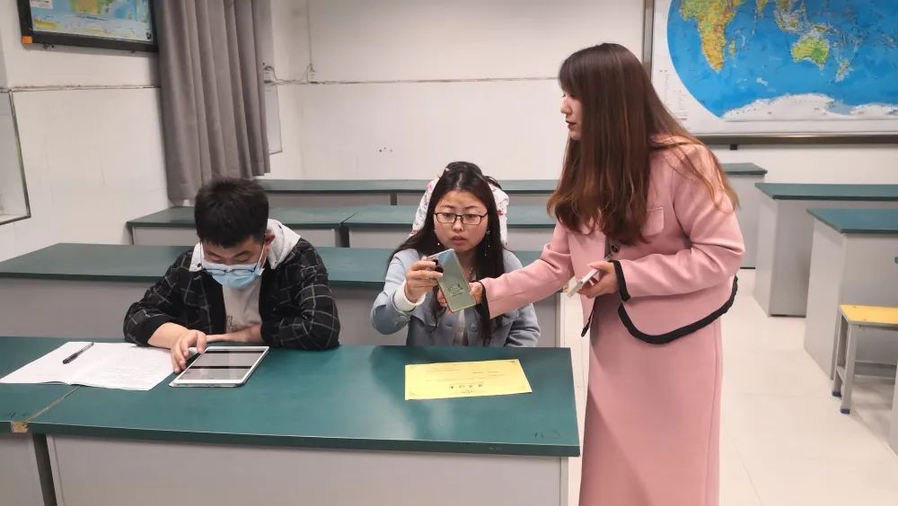 西安市第五十中学开展“希沃白板”集体备课新模块使用培训